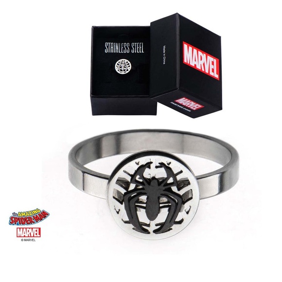 M6. Marvel Cut Out Spider Ovelapped on Web Petite Ring Stainless Steel Size 7 - Picture 4 of 6